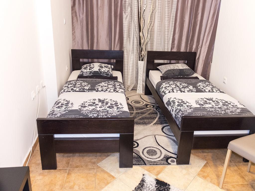 Apart Hotel Kalonis Skopje Ruang foto