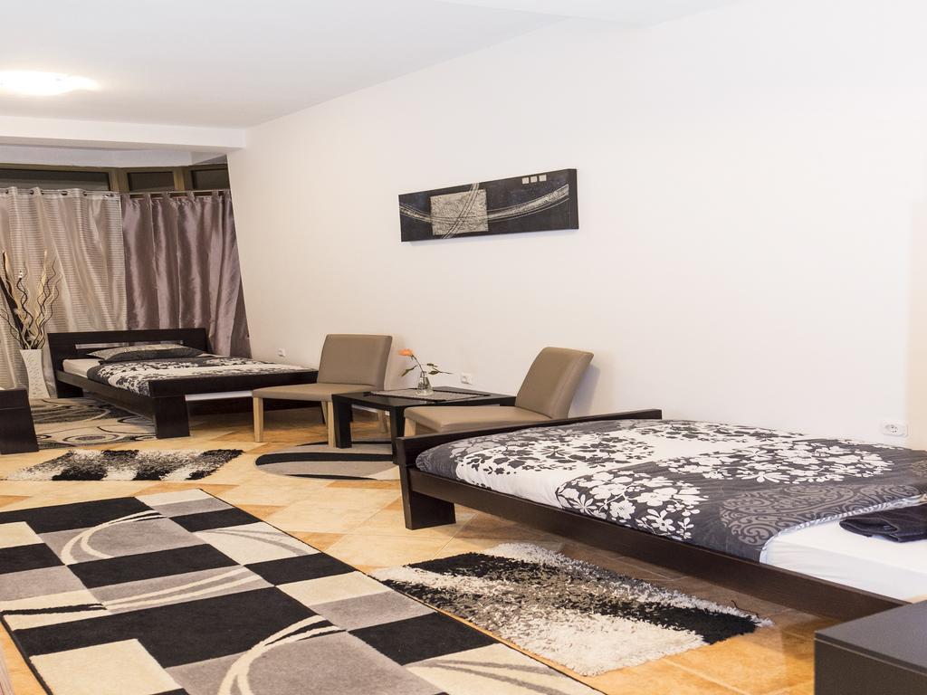 Apart Hotel Kalonis Skopje Ruang foto