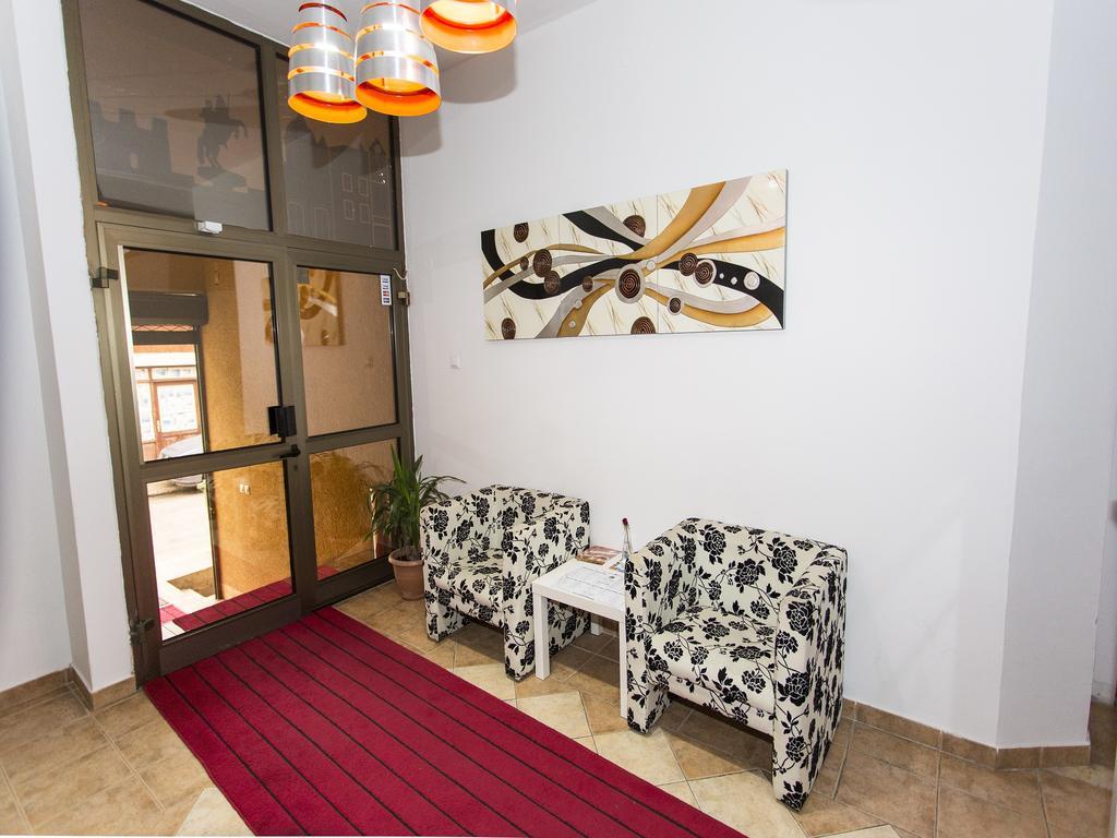 Apart Hotel Kalonis Skopje Bagian luar foto