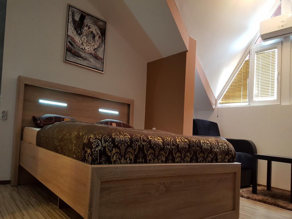 Apart Hotel Kalonis Skopje Bagian luar foto