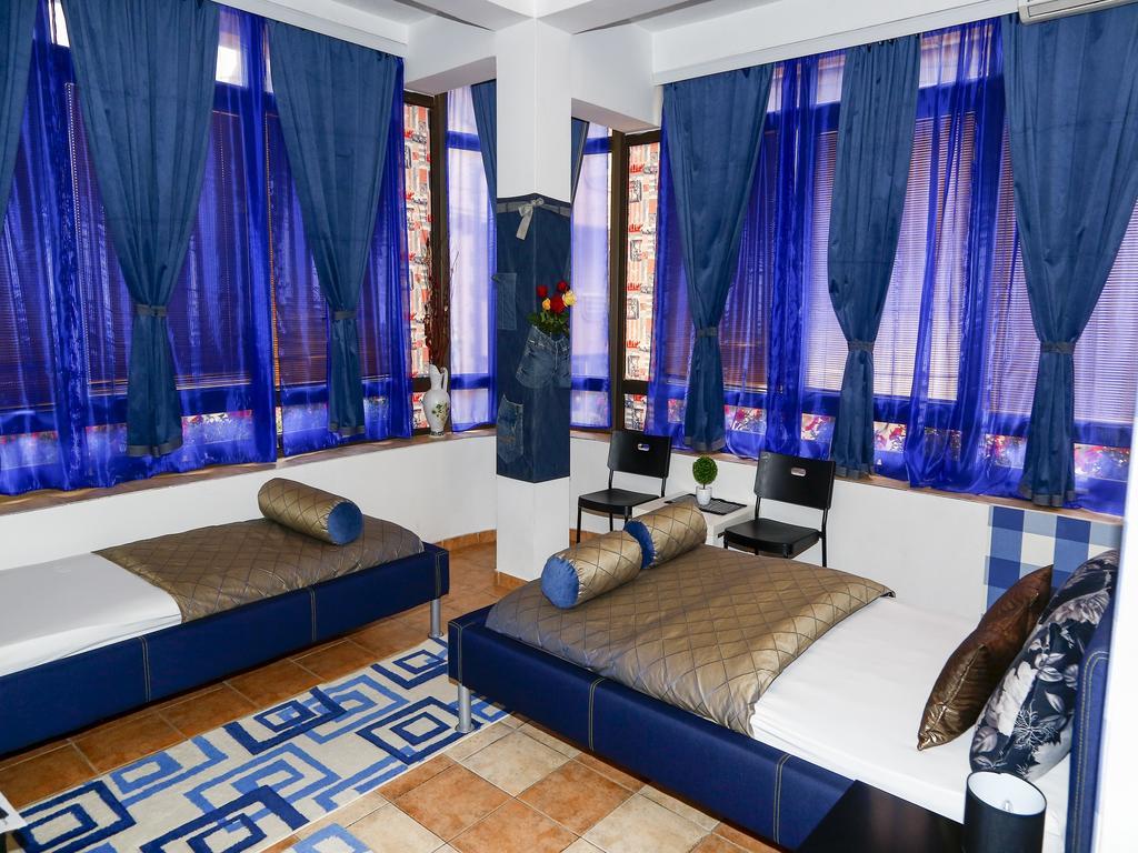 Apart Hotel Kalonis Skopje Bagian luar foto