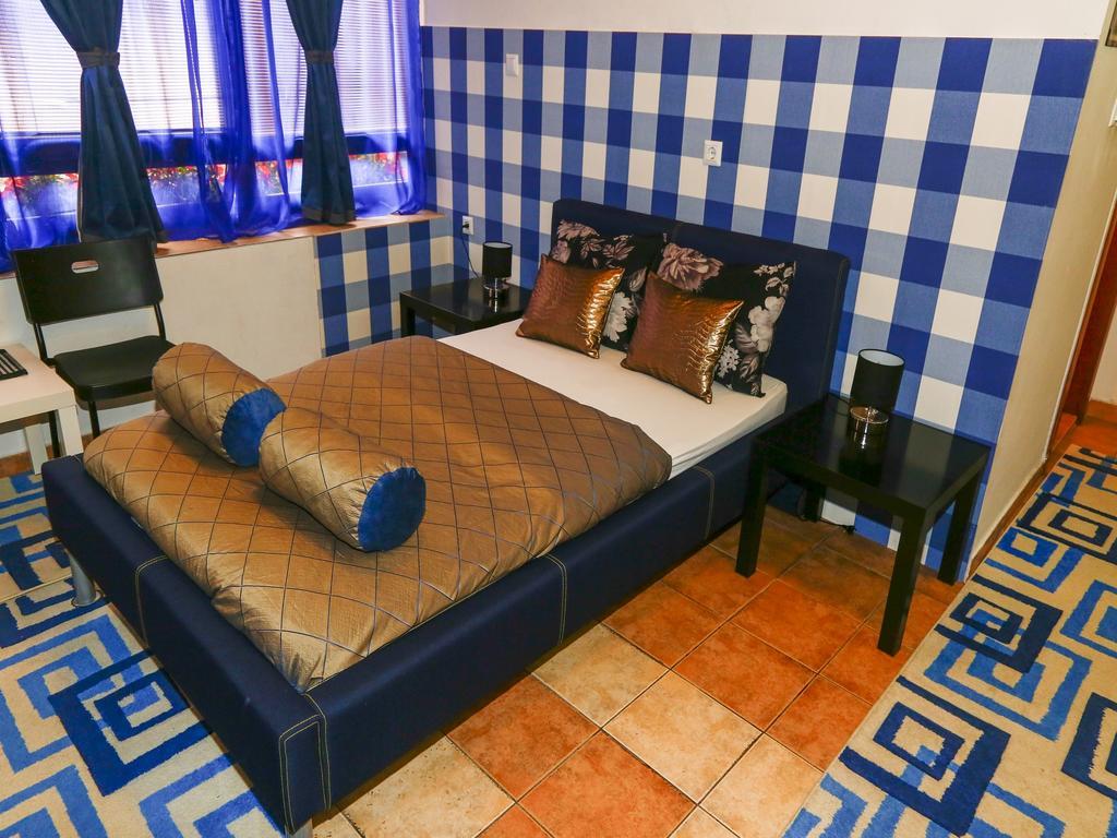 Apart Hotel Kalonis Skopje Bagian luar foto